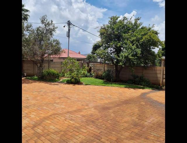 4 BEDROOM HOUSE FOR SALE IN PRIMROSE
